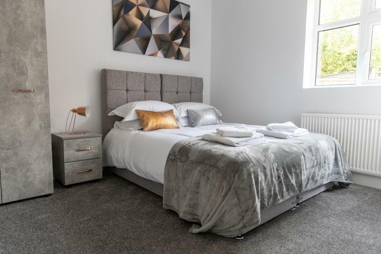 London Northwick Park Serviced Apartments By Riis Property Хароу Екстериор снимка