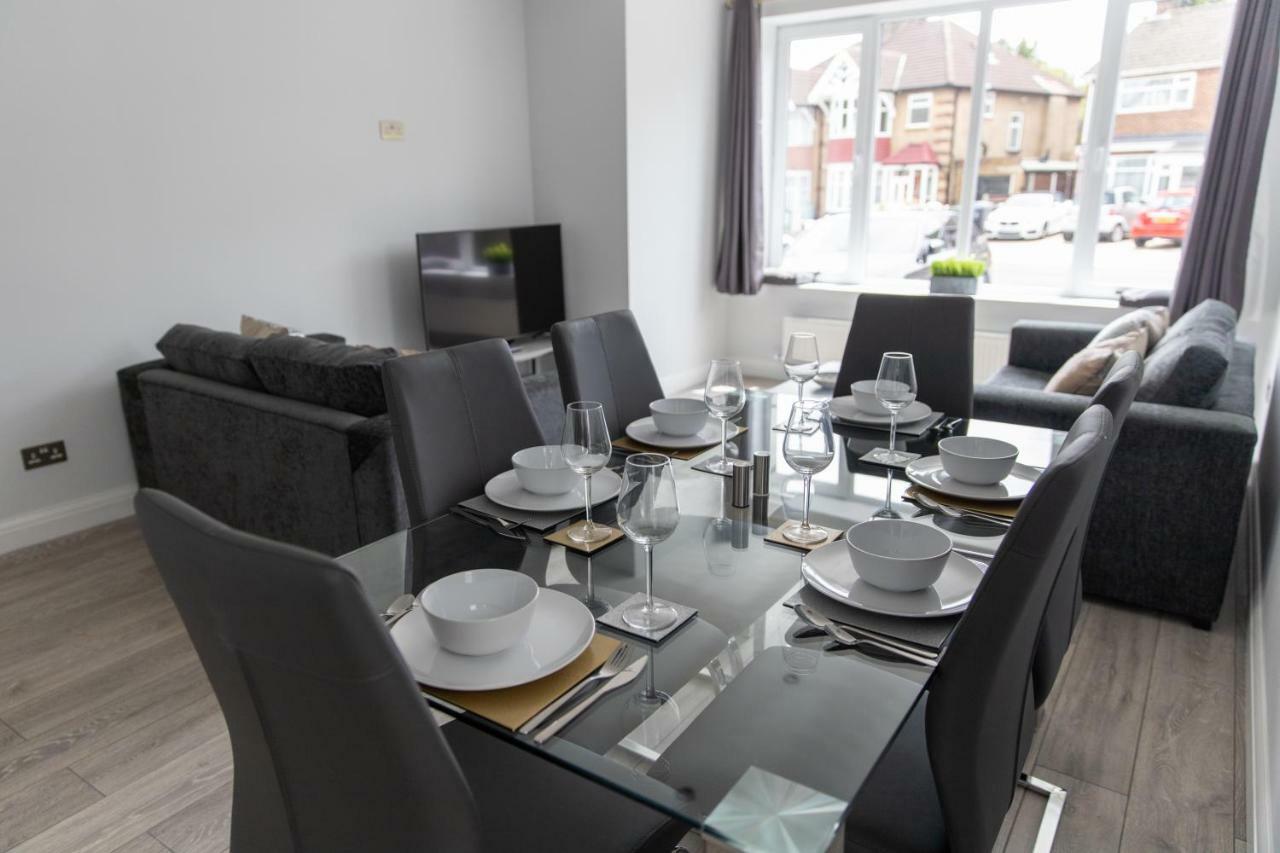 London Northwick Park Serviced Apartments By Riis Property Хароу Екстериор снимка