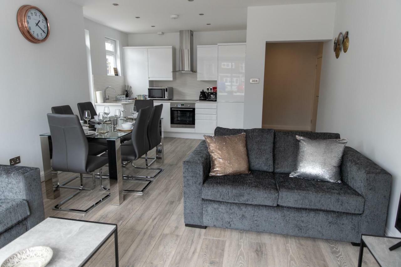 London Northwick Park Serviced Apartments By Riis Property Хароу Екстериор снимка