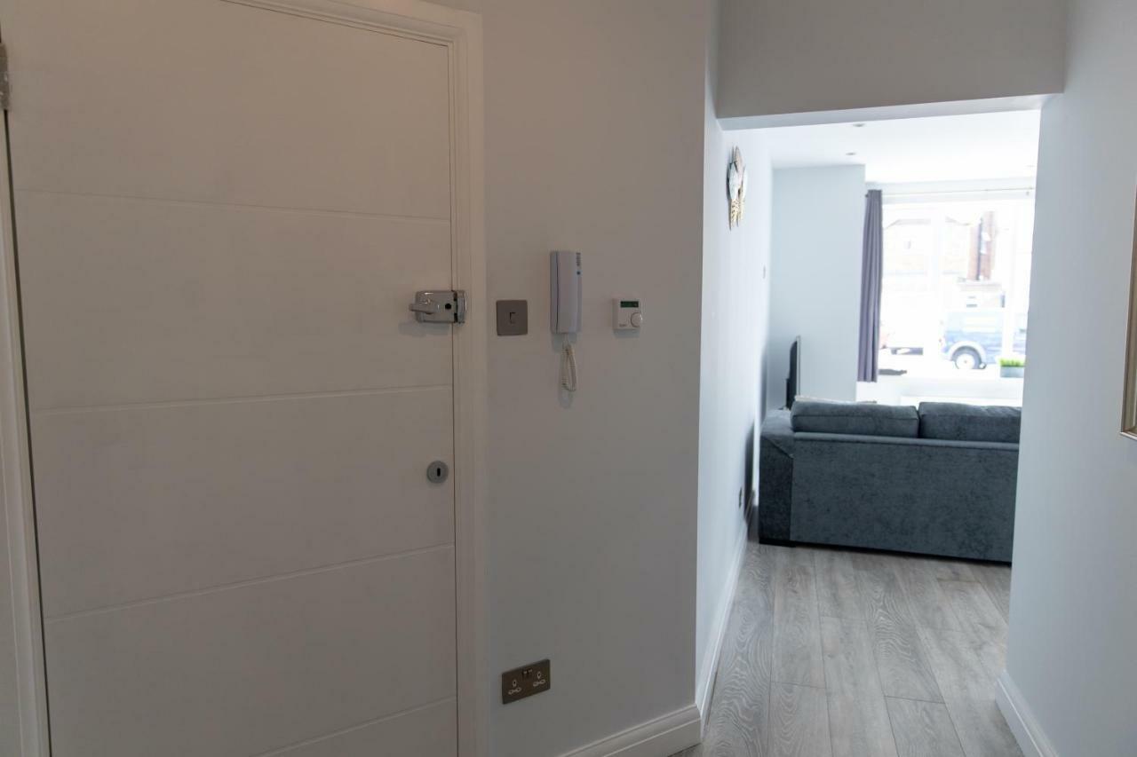 London Northwick Park Serviced Apartments By Riis Property Хароу Екстериор снимка