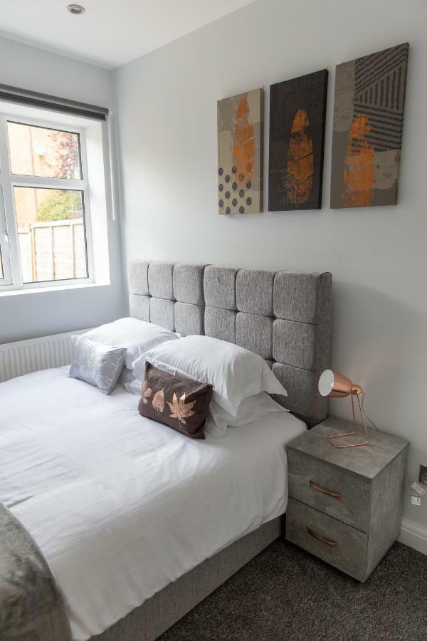 London Northwick Park Serviced Apartments By Riis Property Хароу Екстериор снимка