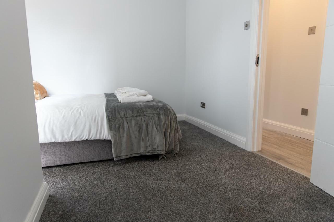 London Northwick Park Serviced Apartments By Riis Property Хароу Екстериор снимка