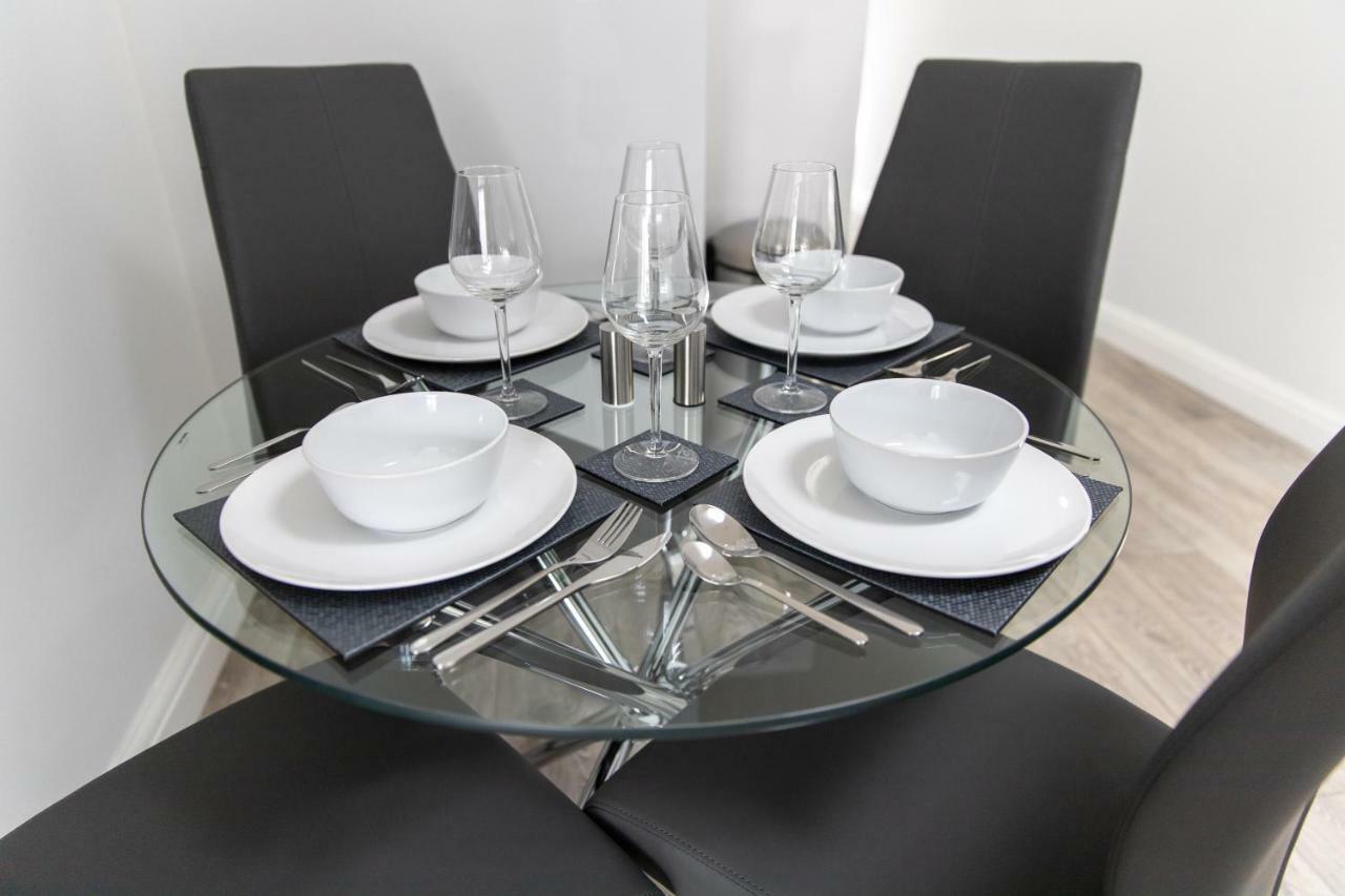 London Northwick Park Serviced Apartments By Riis Property Хароу Екстериор снимка