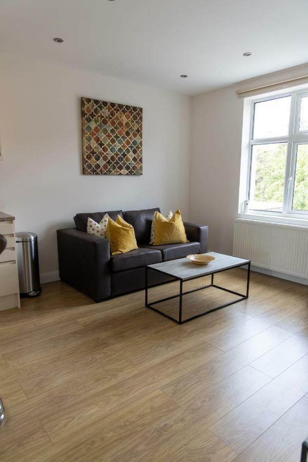 London Northwick Park Serviced Apartments By Riis Property Хароу Екстериор снимка