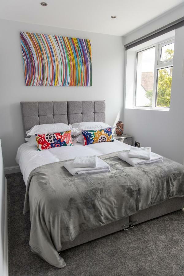 London Northwick Park Serviced Apartments By Riis Property Хароу Екстериор снимка