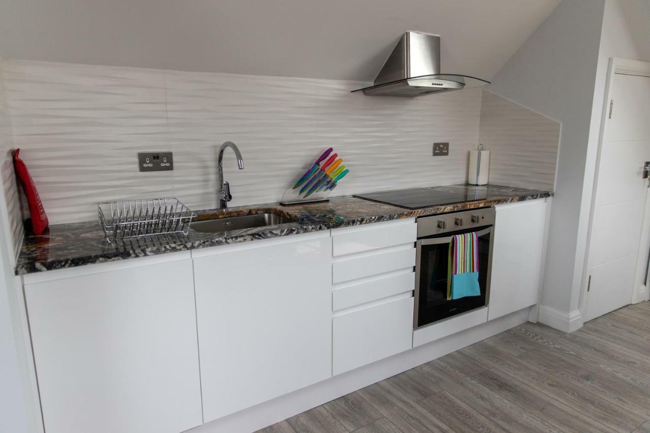 London Northwick Park Serviced Apartments By Riis Property Хароу Екстериор снимка