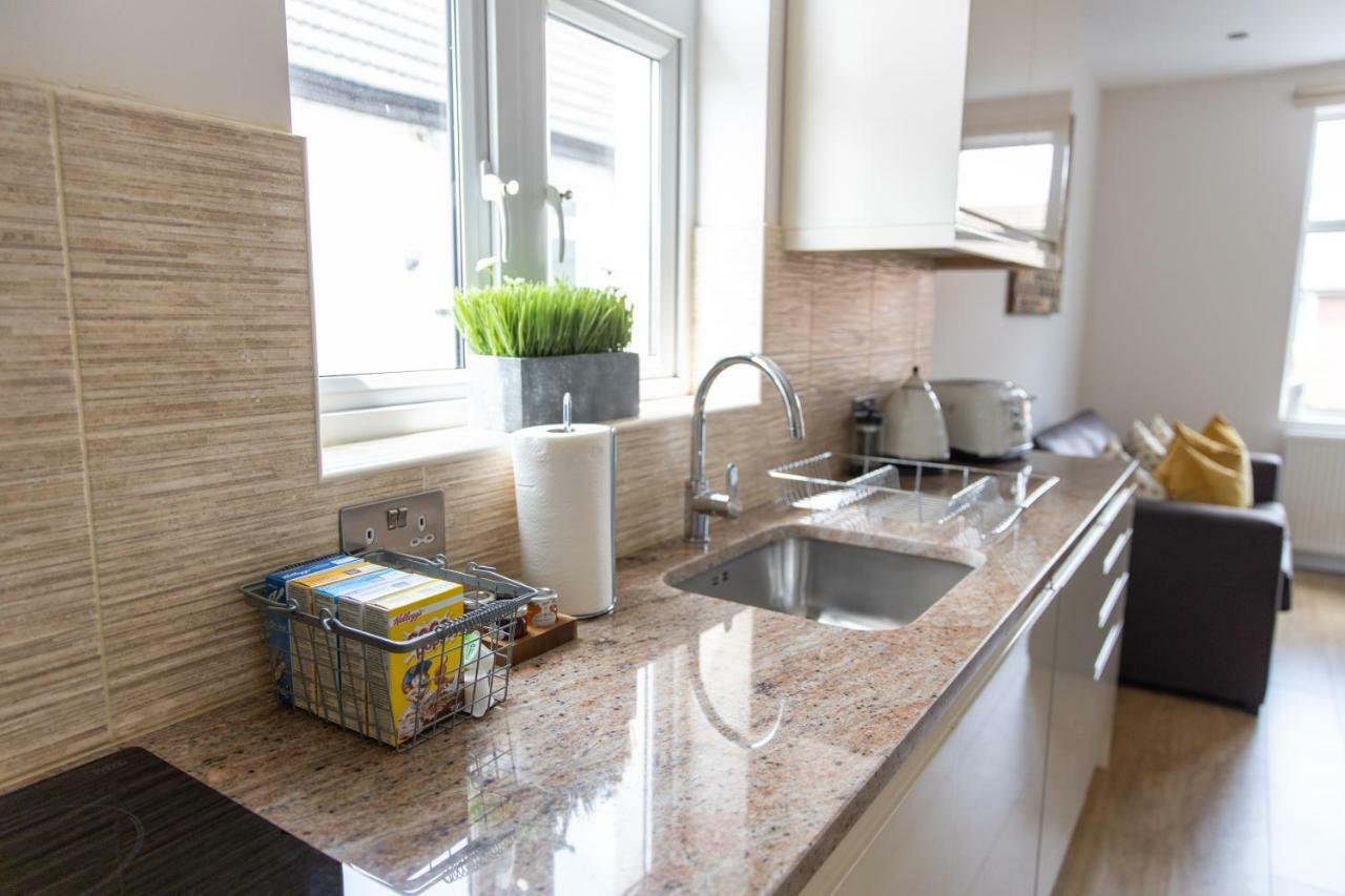 London Northwick Park Serviced Apartments By Riis Property Хароу Екстериор снимка